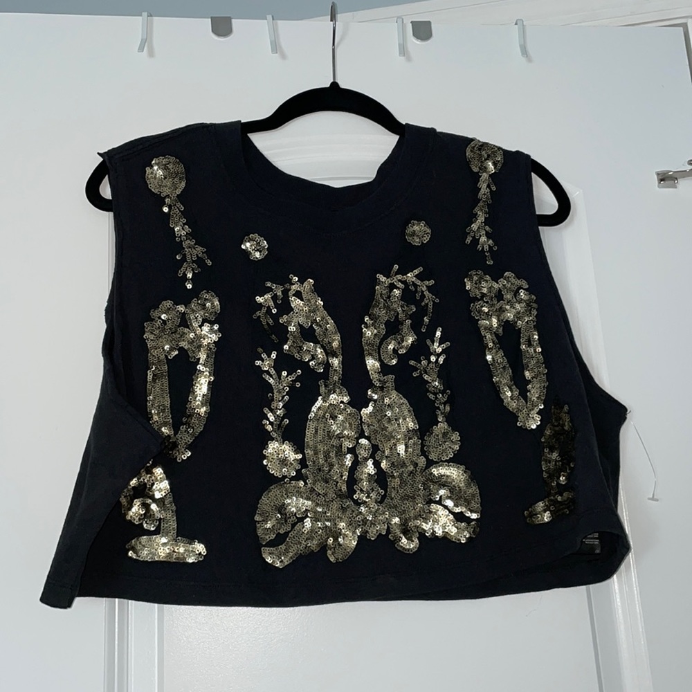 NWOT Urban Outfitters Embellished Rococo Muscle Tank Top Size Medium